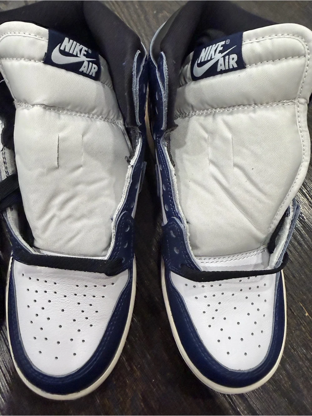 Nike Air Jordan 1 Retro High OG Midnight Navy size 4Y